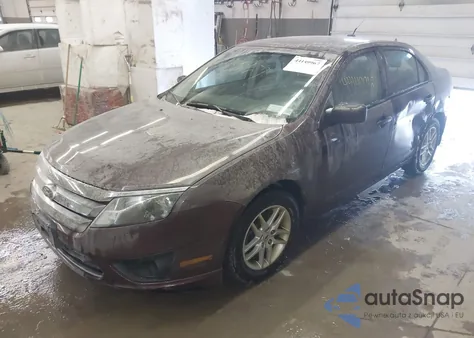 2012 Ford Fusion S из США, поврежденный, VIN 3FAHP0GA8CR353691